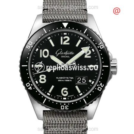 Glashutte 1-36-13-01-80-34 SPEZIALIST Automatic Stainless Steel