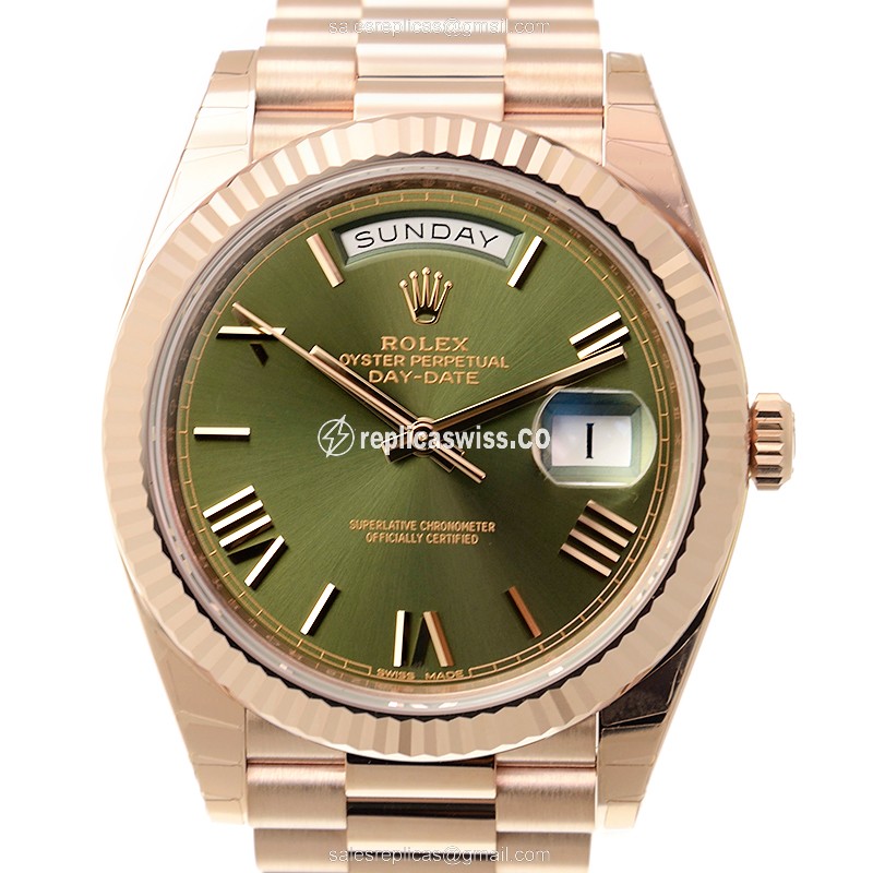 Rolex 228235-0025 DAY-DATE Automatic 18kt Rose Gold