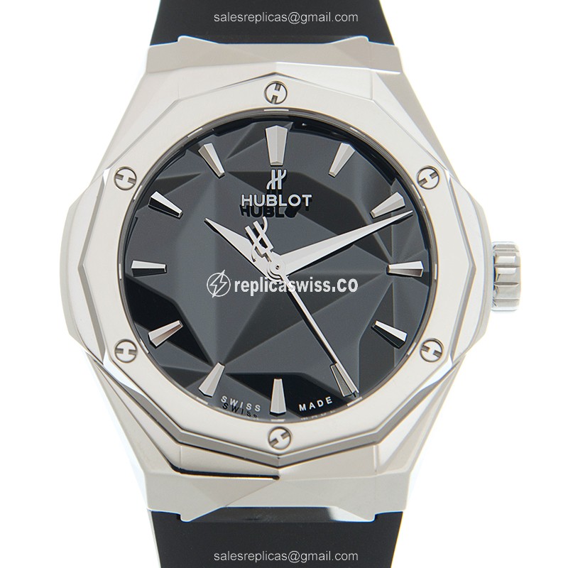 Hublot 550.NS.1800.RX.ORL19 CLASSIC FUSION Automatic Titanium