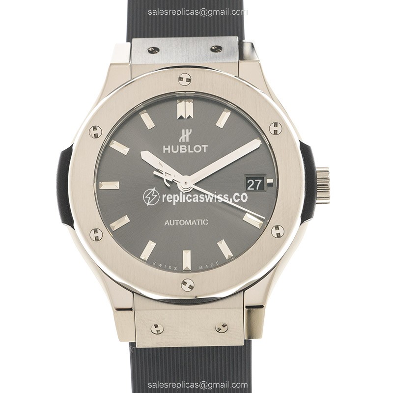 Hublot 565.NX.7071.RX CLASSIC FUSION Automatic Titanium