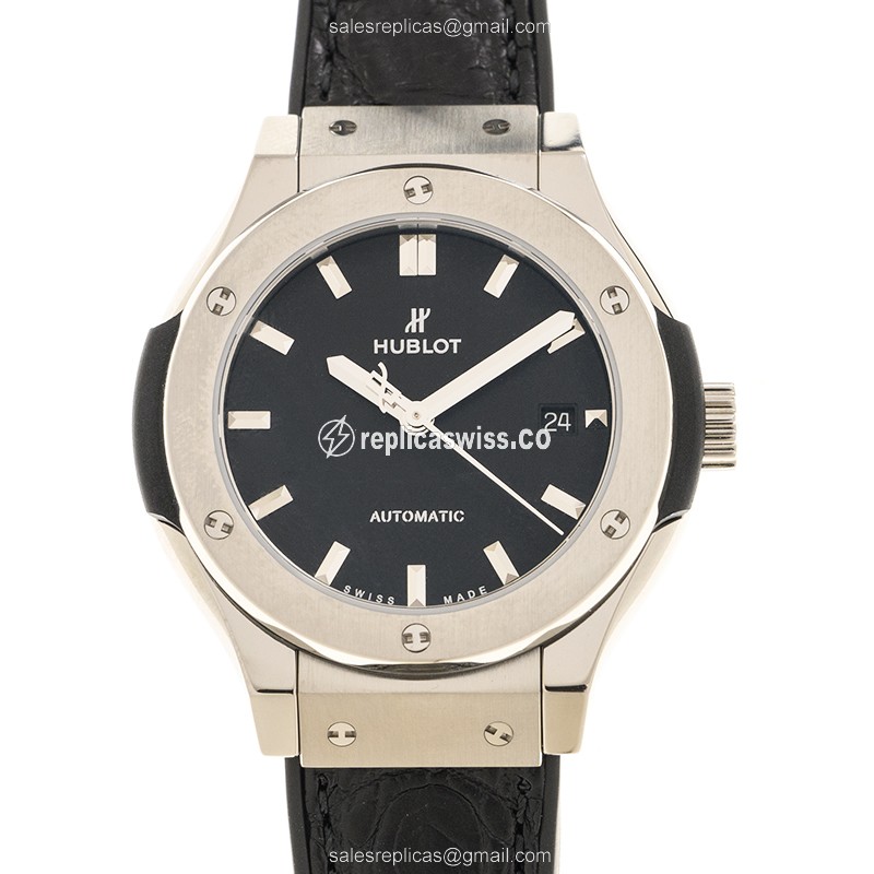 Hublot 582.NX.1170.LR CLASSIC FUSION Automatic Titanium