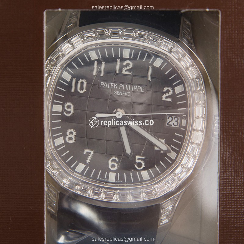 Patek Philippe 5167/300G-010 AQUANAUT Automatic Stainless Steel