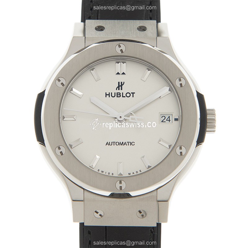 Hublot 565.NX.2611.LR CLASSIC FUSION Automatic Stainless Steel