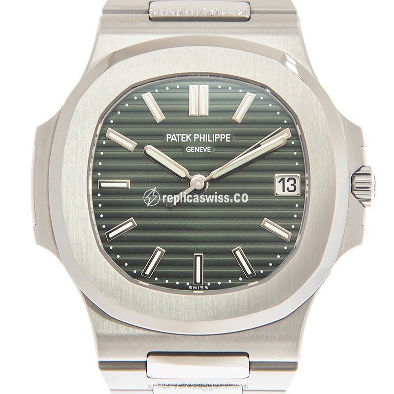 Patek Philippe 5711/1A-014 NAUTILUS Automatic Stainless Steel