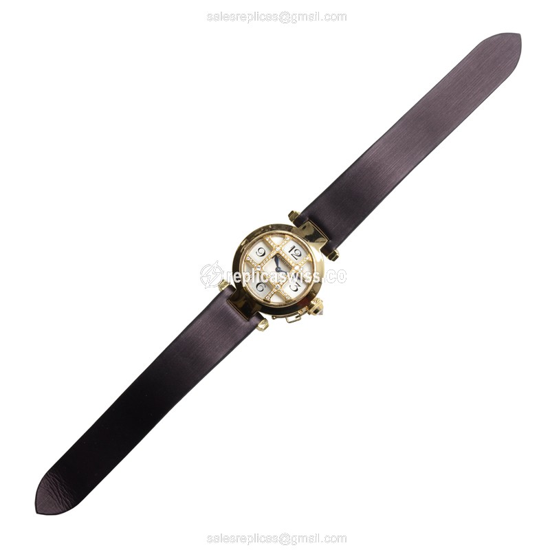 Cartier WJ11951G PASHA DE CARTIER Quartz 18kt Yellow Gold