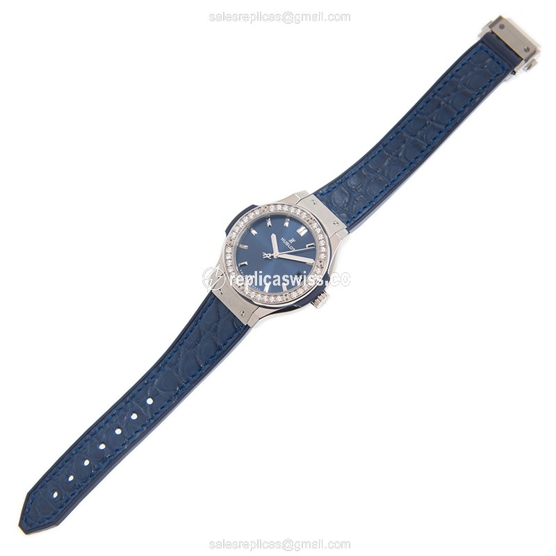 Hublot 581.NX.7170.LR.1204 CLASSIC FUSION Quartz Stainless Steel