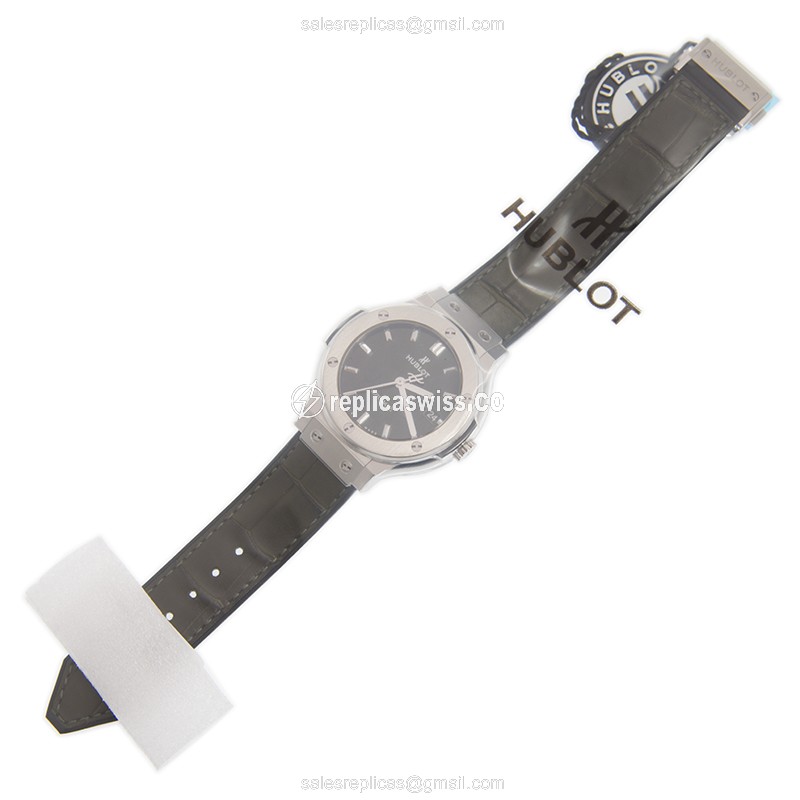 Hublot 565.NX.8970.LR CLASSIC FUSION Automatic Stainless Steel