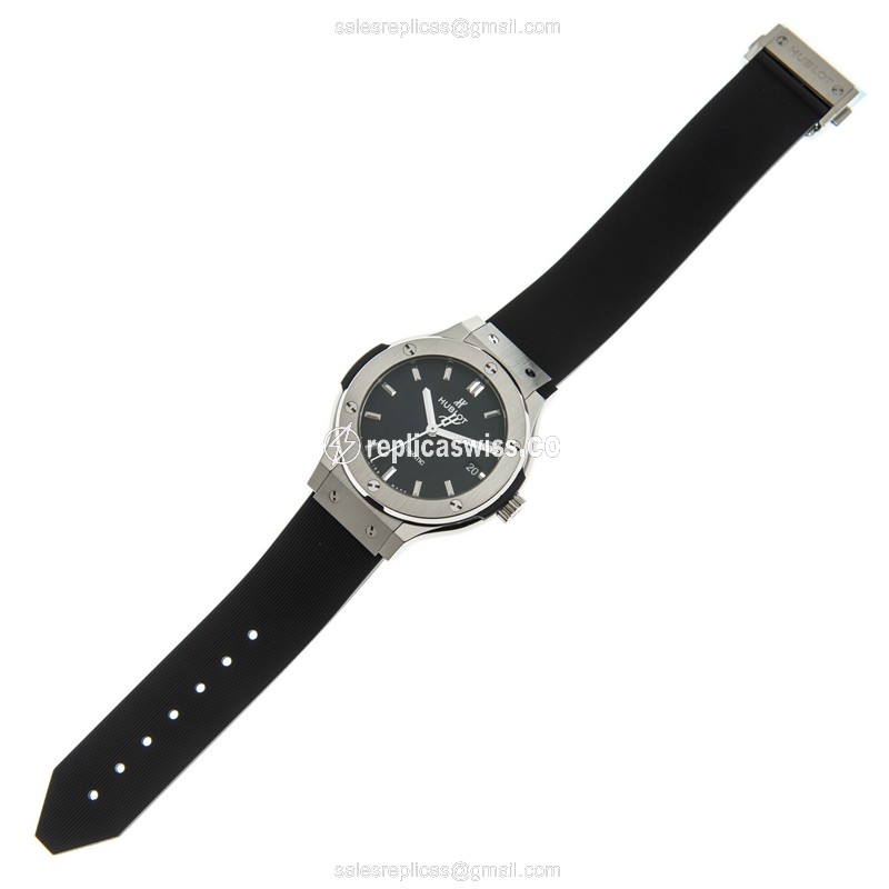Hublot 565.NX.1171.RX CLASSIC FUSION Automatic Titanium