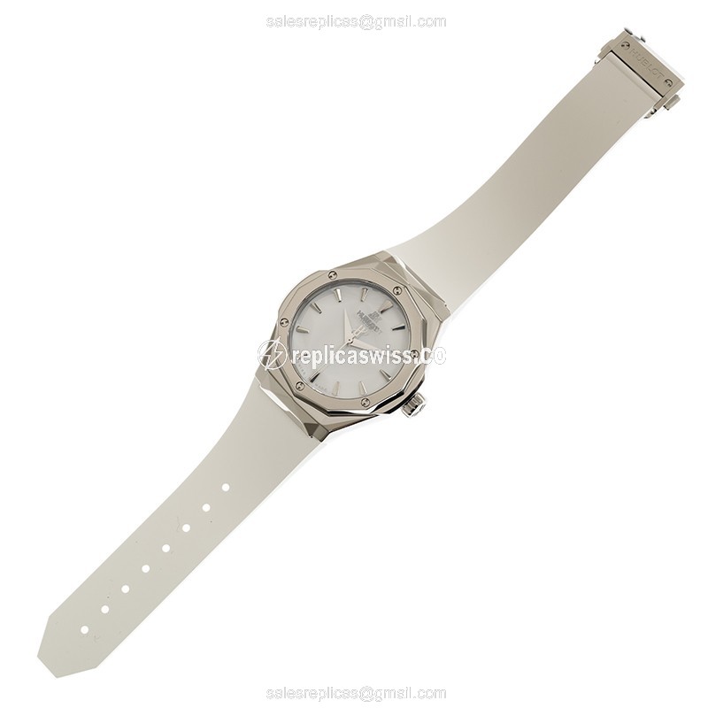 Hublot 550.NS.2200.RW.ORL20 CLASSIC FUSION Automatic Titanium
