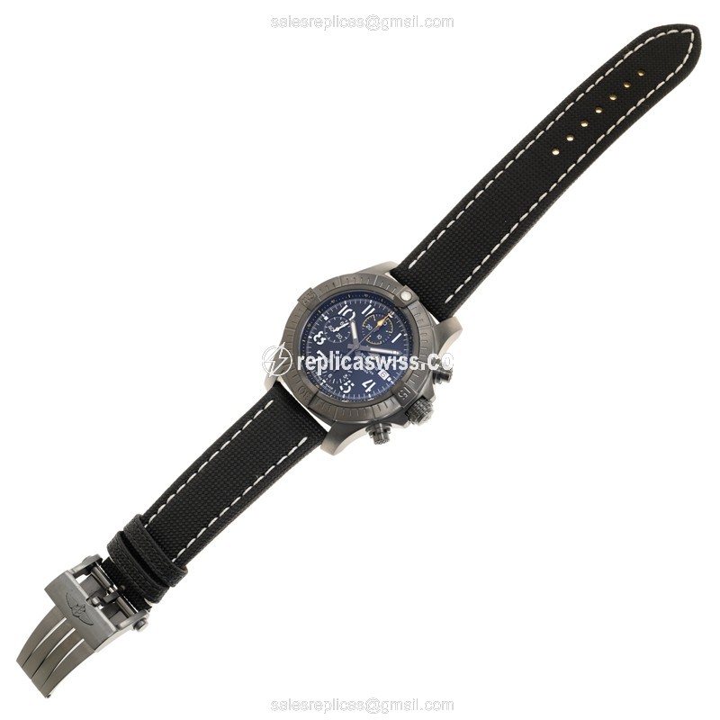 Breitling V13317101B1X2 AVENGER II Automatic Titanium