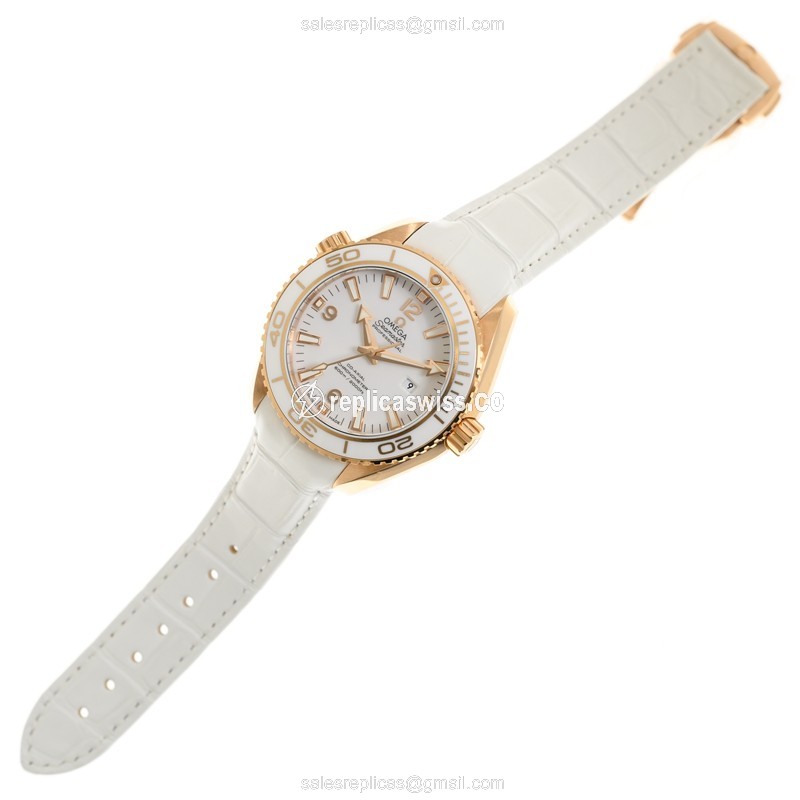 Omega 232.63.38.20.04.001 SEAMASTER Automatic 18kt Rose Gold & Ceramic