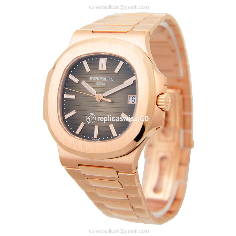 Patek Philippe 5711/1R-001 NAUTILUS Automatic 18kt Rose Gold