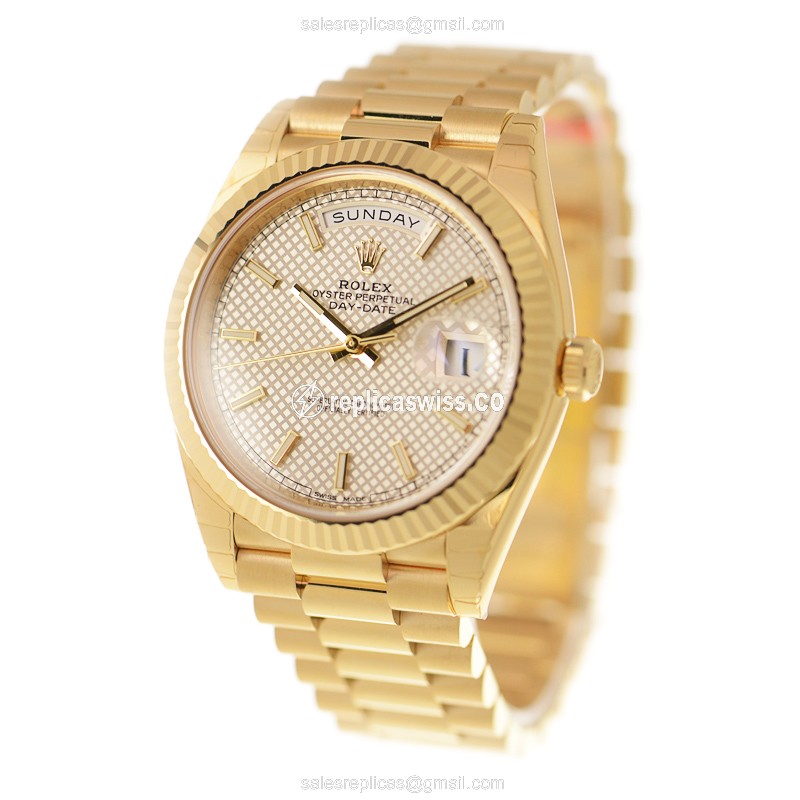 Rolex 228238SVDECWTBAR DAY-DATE Automatic 18kt Yellow Gold