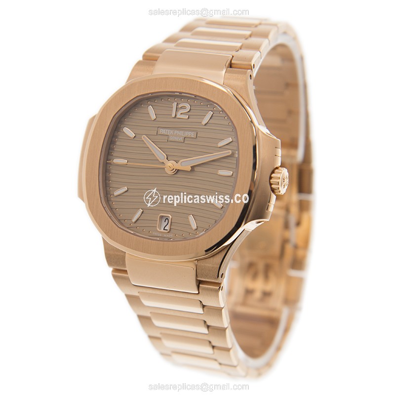 Patek Philippe 7118/1R-010 NAUTILUS Automatic 18kt Rose Gold