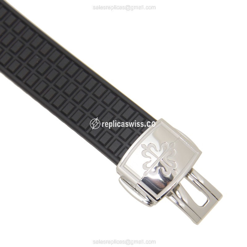 Patek Philippe 5067A-001 AQUANAUT Quartz Stainless Steel & Diamonds