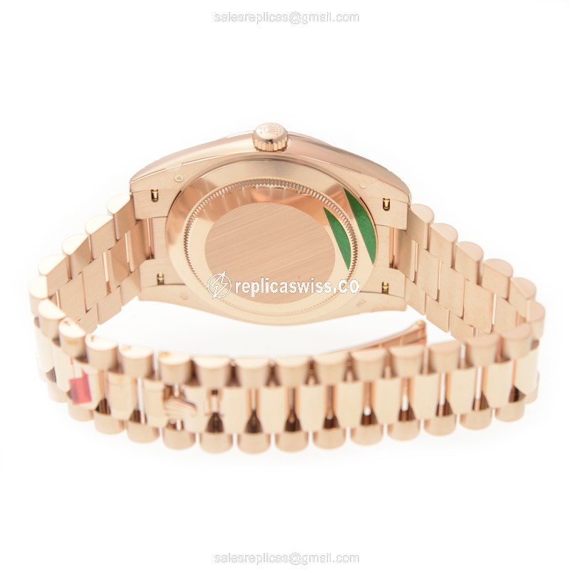 Rolex 228235-0025 DAY-DATE Automatic 18kt Rose Gold