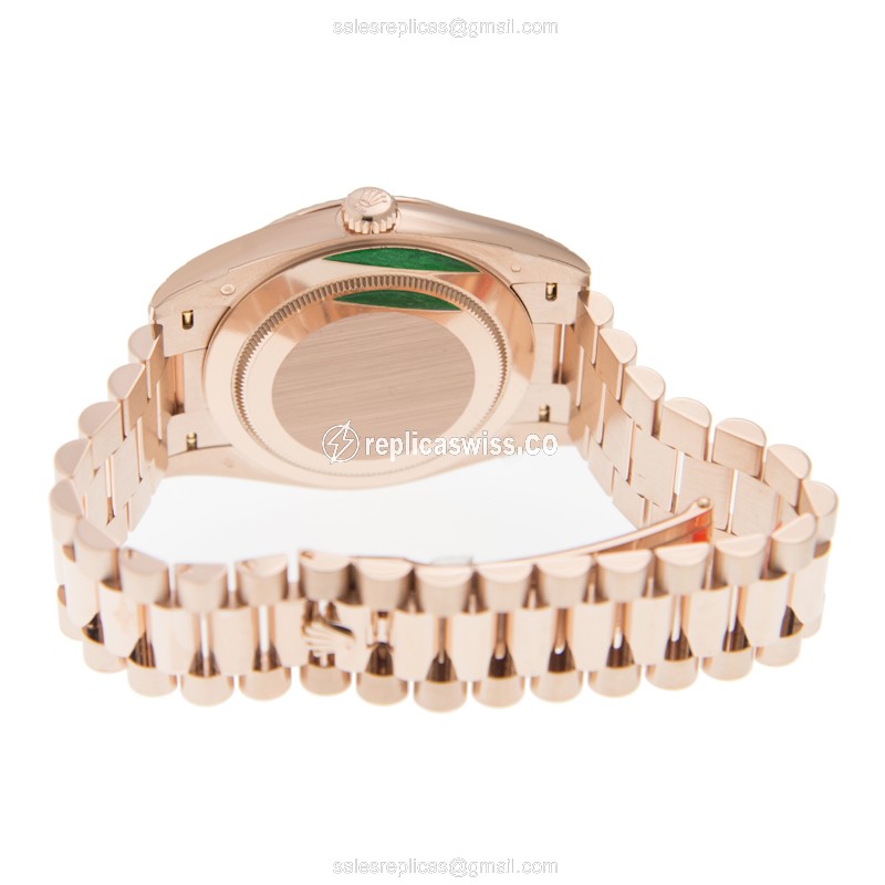 Rolex 228235-0001 DAY-DATE Automatic 18kt Rose Gold