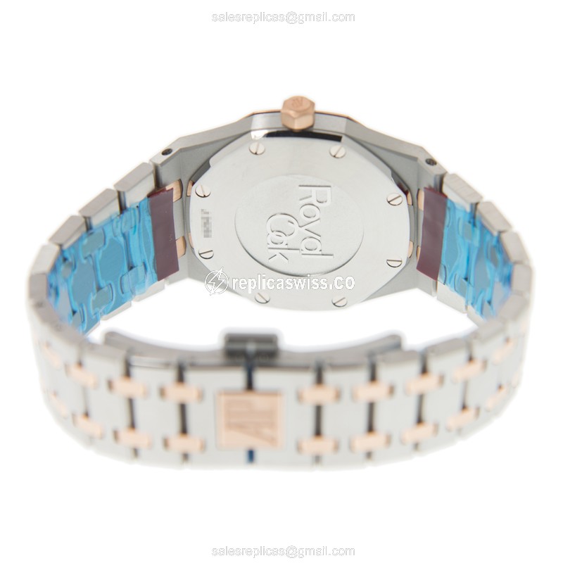 Audemars Piguet 67650SR.OO.1261SR.01 ROYAL OAK Quartz 18kt Rose Gold & Steel