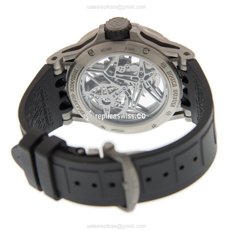 Roger Dubuis DBEX0479 EXCALIBUR Manual Wind Titanium