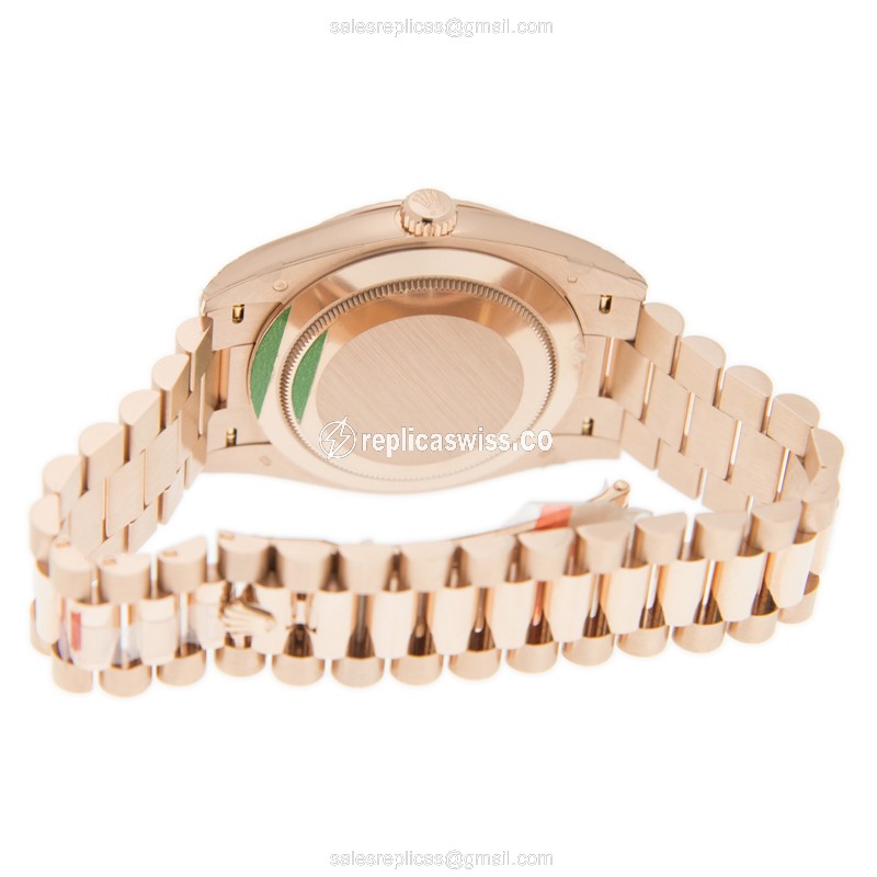 Rolex 228235-0005 DAY-DATE Automatic 18kt Rose Gold