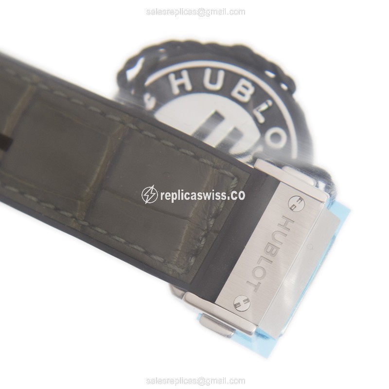 Hublot 565.NX.8970.LR CLASSIC FUSION Automatic Stainless Steel