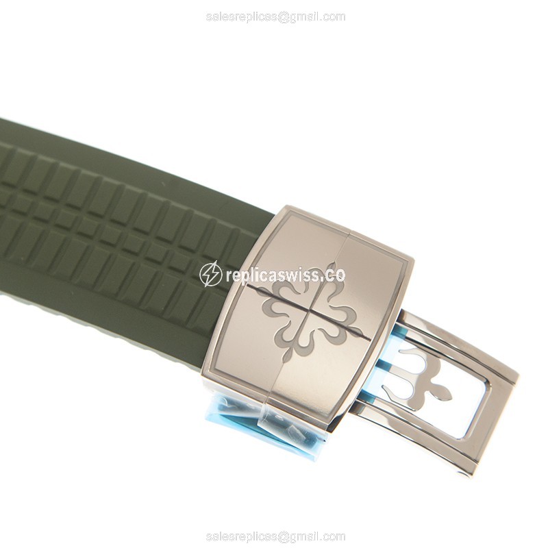 Patek Philippe 5968G-010 AQUANAUT Automatic 18kt White Gold