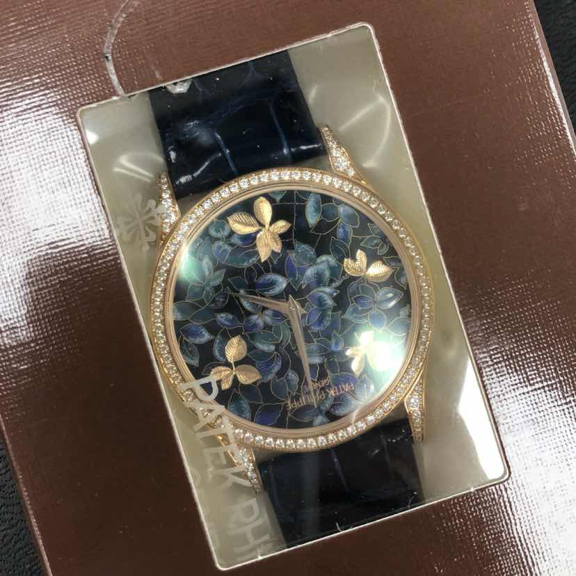 Patek Philippe 5077/100R-032 CALATRAVA Automatic 18kt Rose Gold & Diamonds