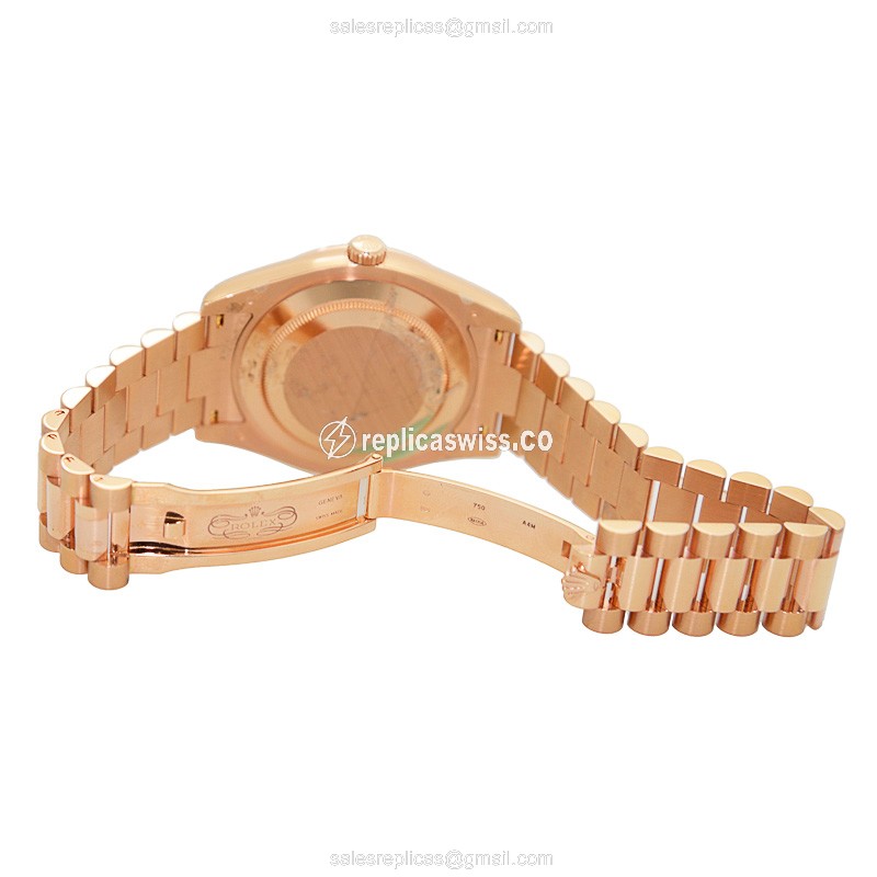 Rolex 218235IVORYRN DAY-DATE Automatic 18kt Rose Gold