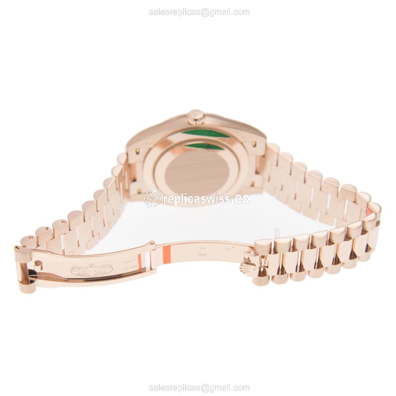 Rolex 228235-0001 DAY-DATE Automatic 18kt Rose Gold