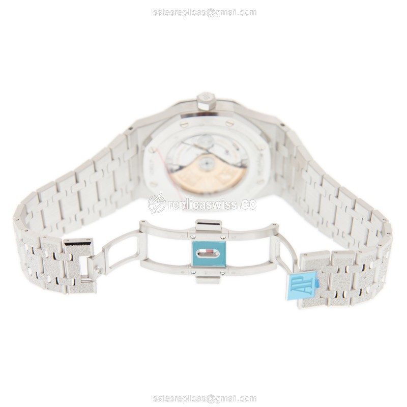 Audemars Piguet 15410BC.GG.1224BC.01 ROYAL OAK Automatic 18kt White Gold