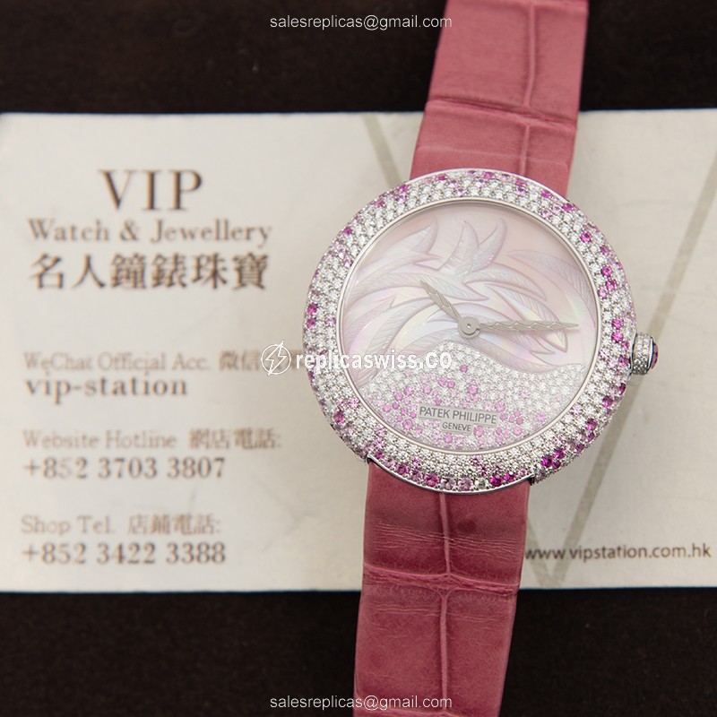 Patek Philippe 4899/900G-001 CALATRAVA Automatic 18kt White Gold & Diamond