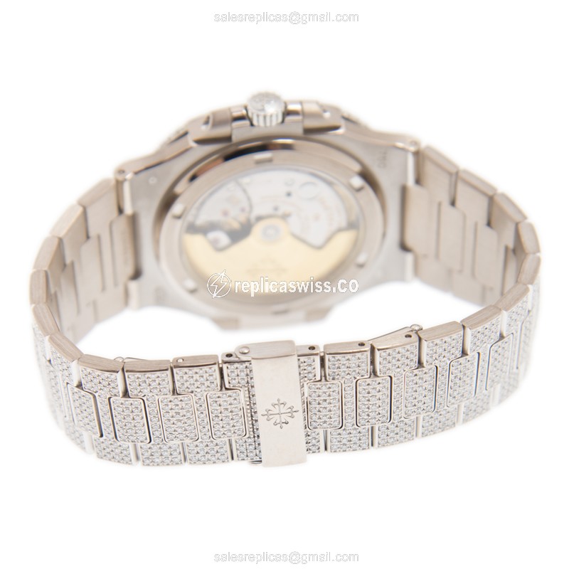 Patek Philippe 5719/1G-010 NAUTILUS Automatic 18kt White Gold & Diamond