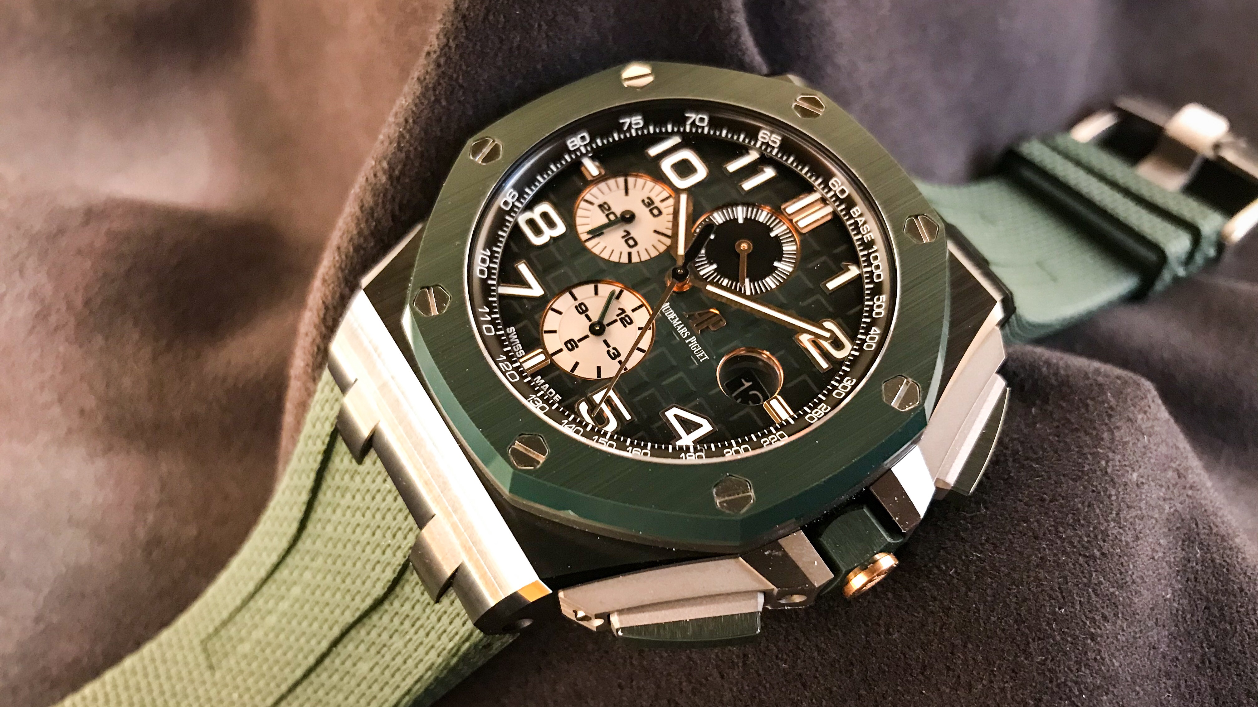 Audemars Piguet 26405CE.OO.A056CA.01 ROYAL OAK OFFSHORE Automatic Ceramic
