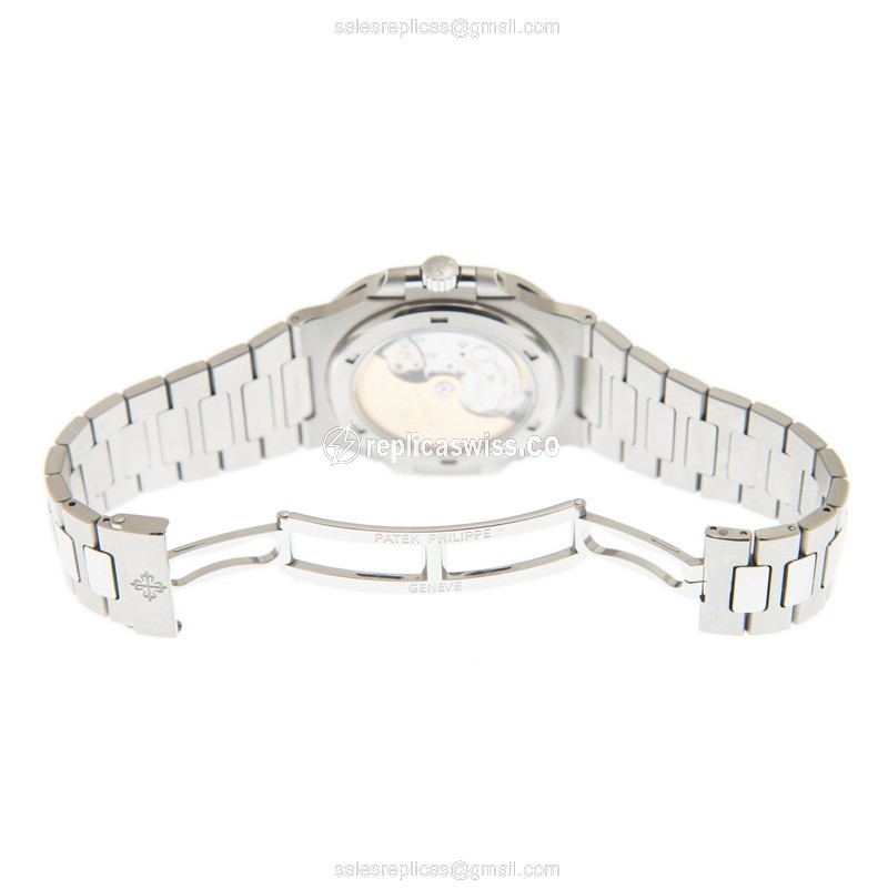 Patek Philippe 5711/1A-014 NAUTILUS Automatic Stainless Steel