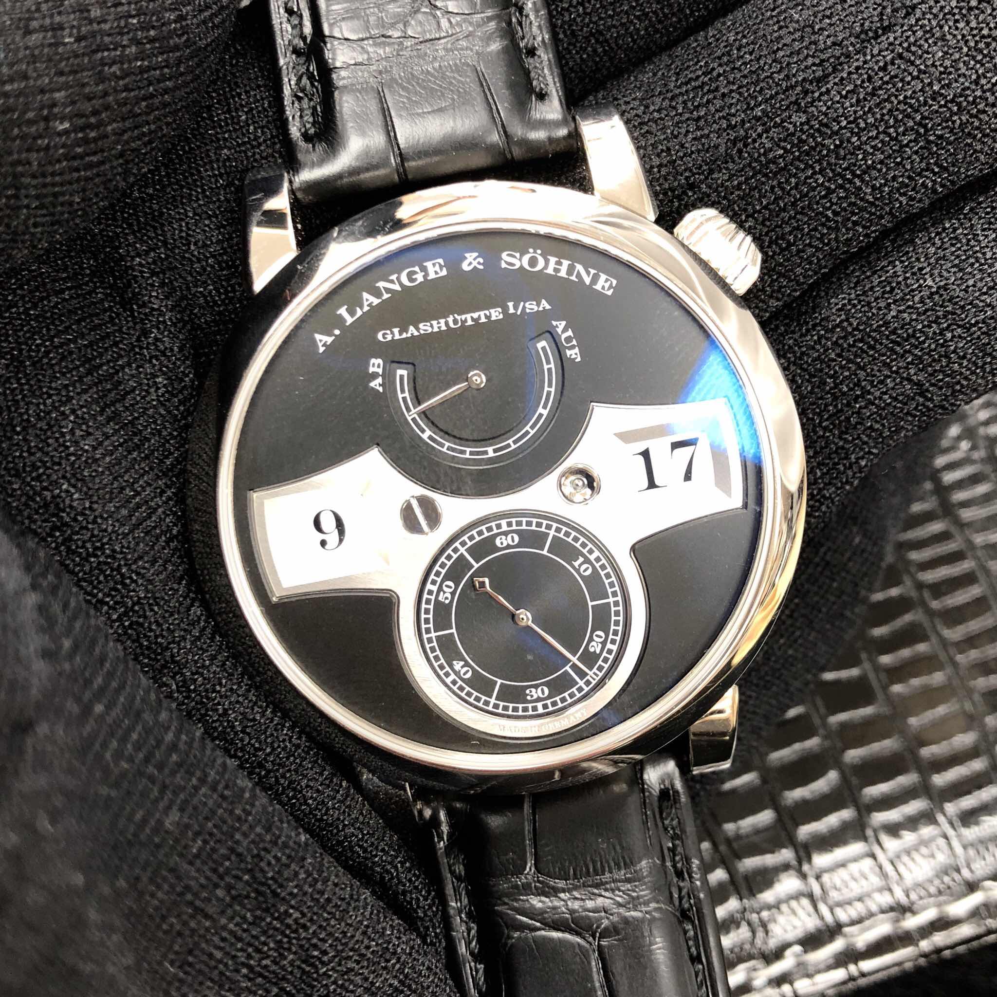 A Lange & Sohne 140.029F OWL SERIES Automatic 18kt White Gold