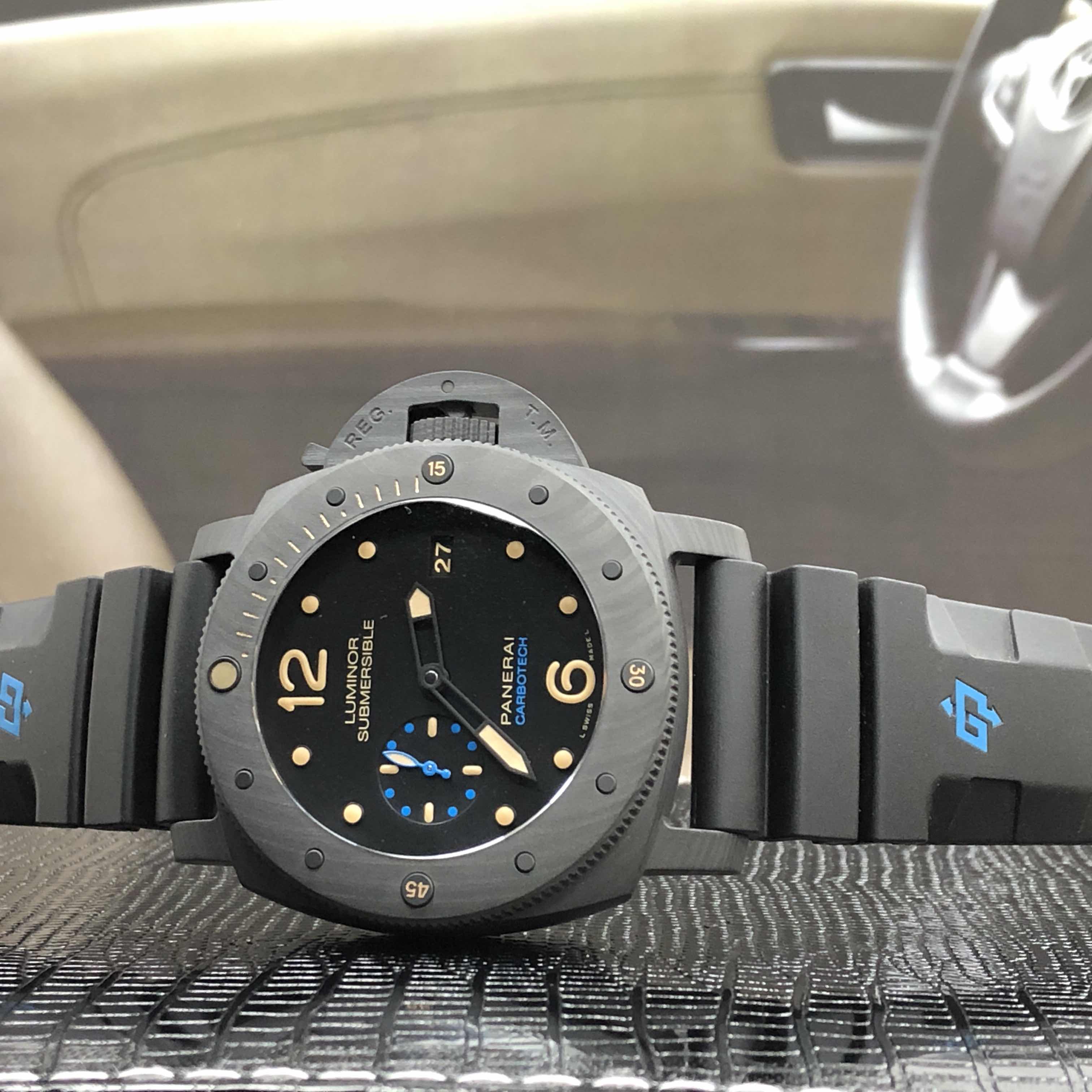Panerai PAM00616 LUMINOR Automatic Carbon Fiber