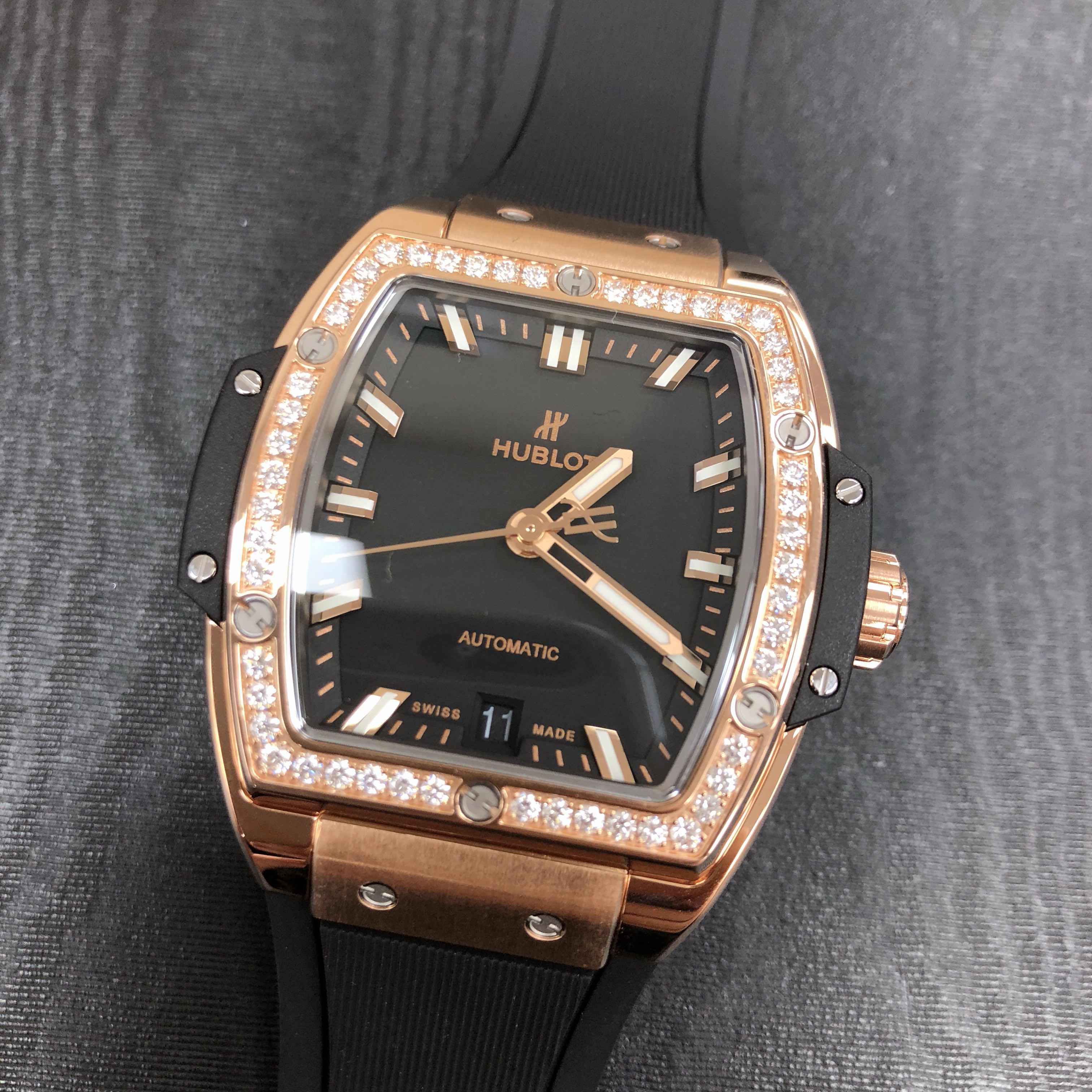 Hublot 665.OX.1180.RX.1204 BIG BANG Automatic 18kt Rose Gold & Diamonds