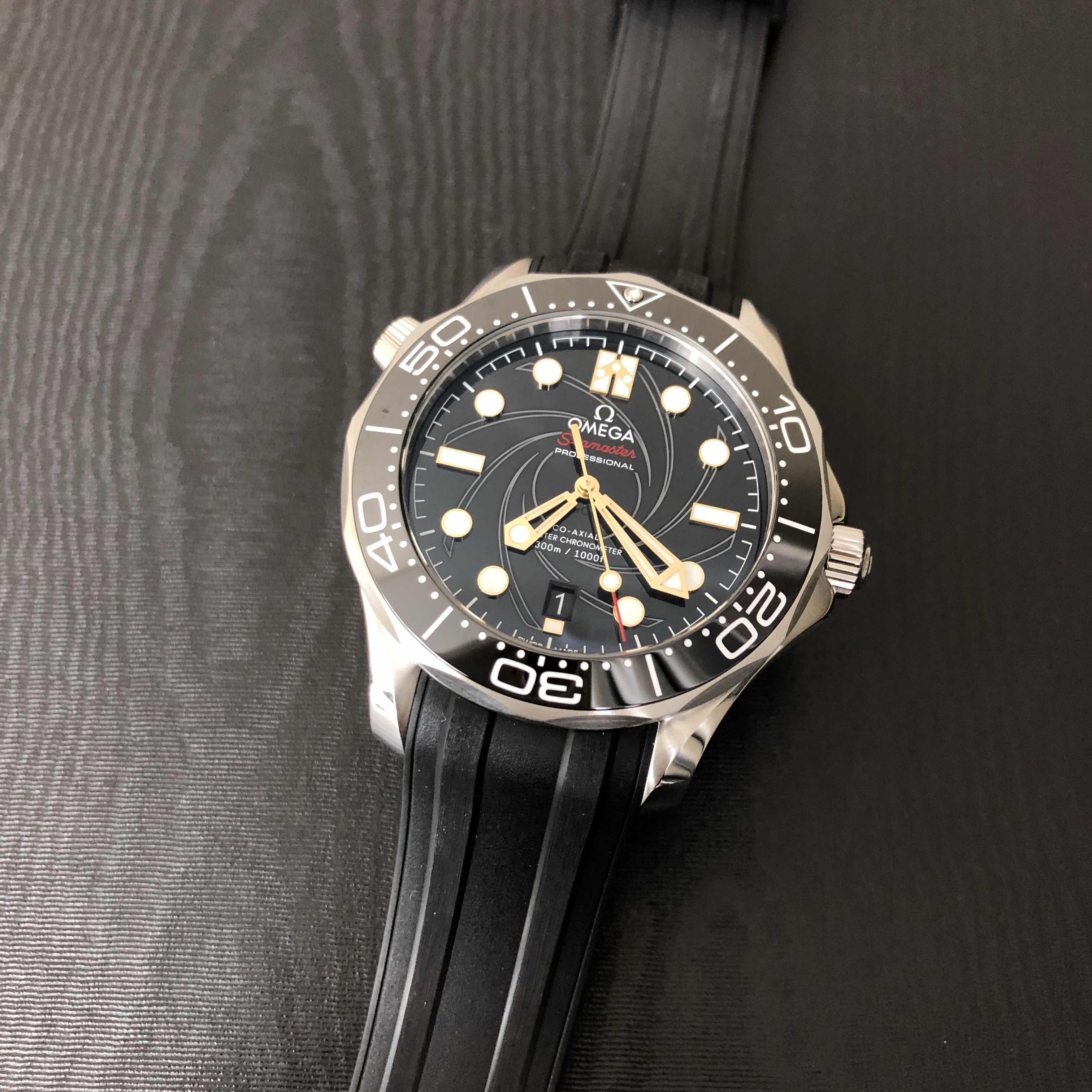 Omega 210.22.42.20.01.004 SEAMASTER Automatic Ceramic & Steel