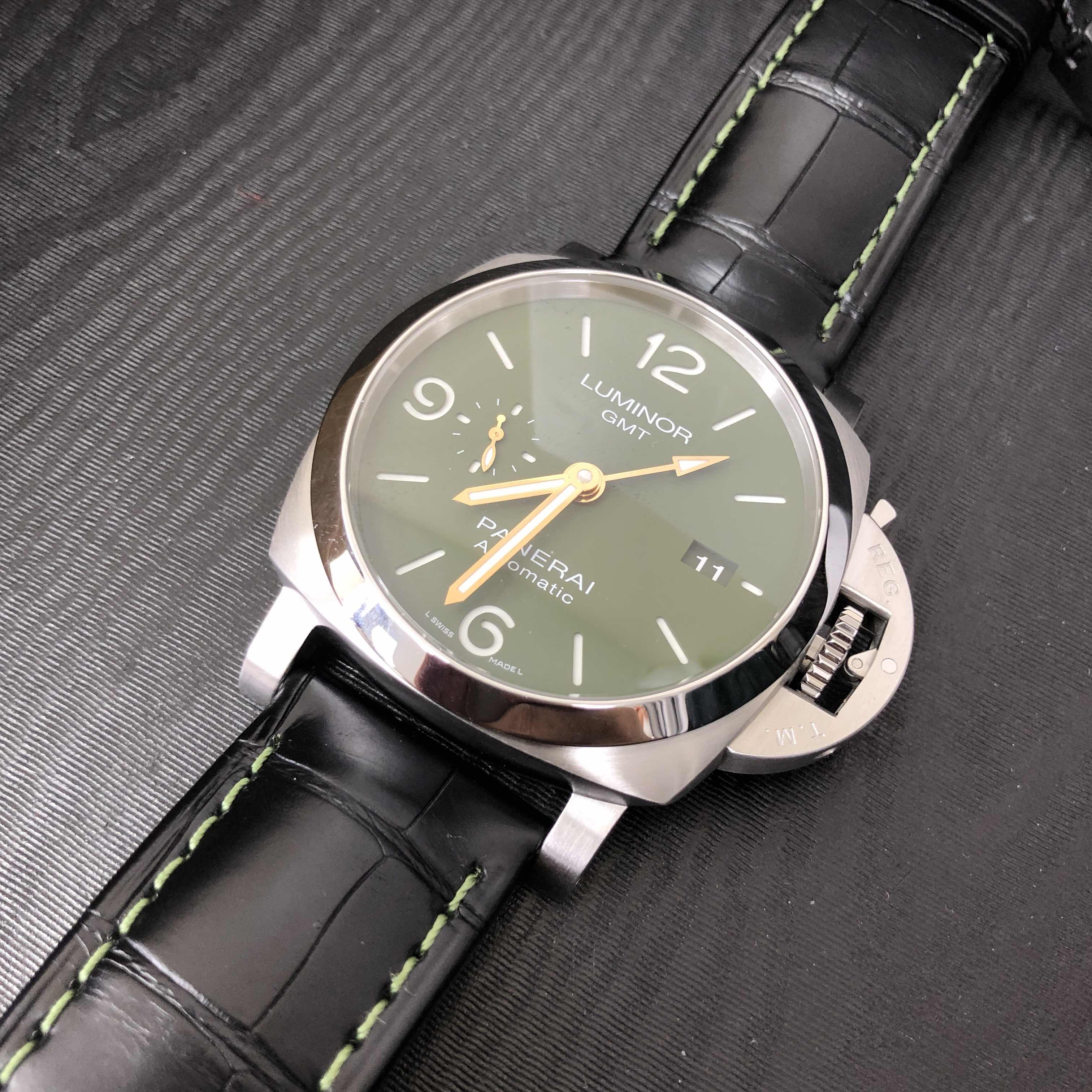 Panerai PAM01056 LUMINOR Automatic Stainless Steel