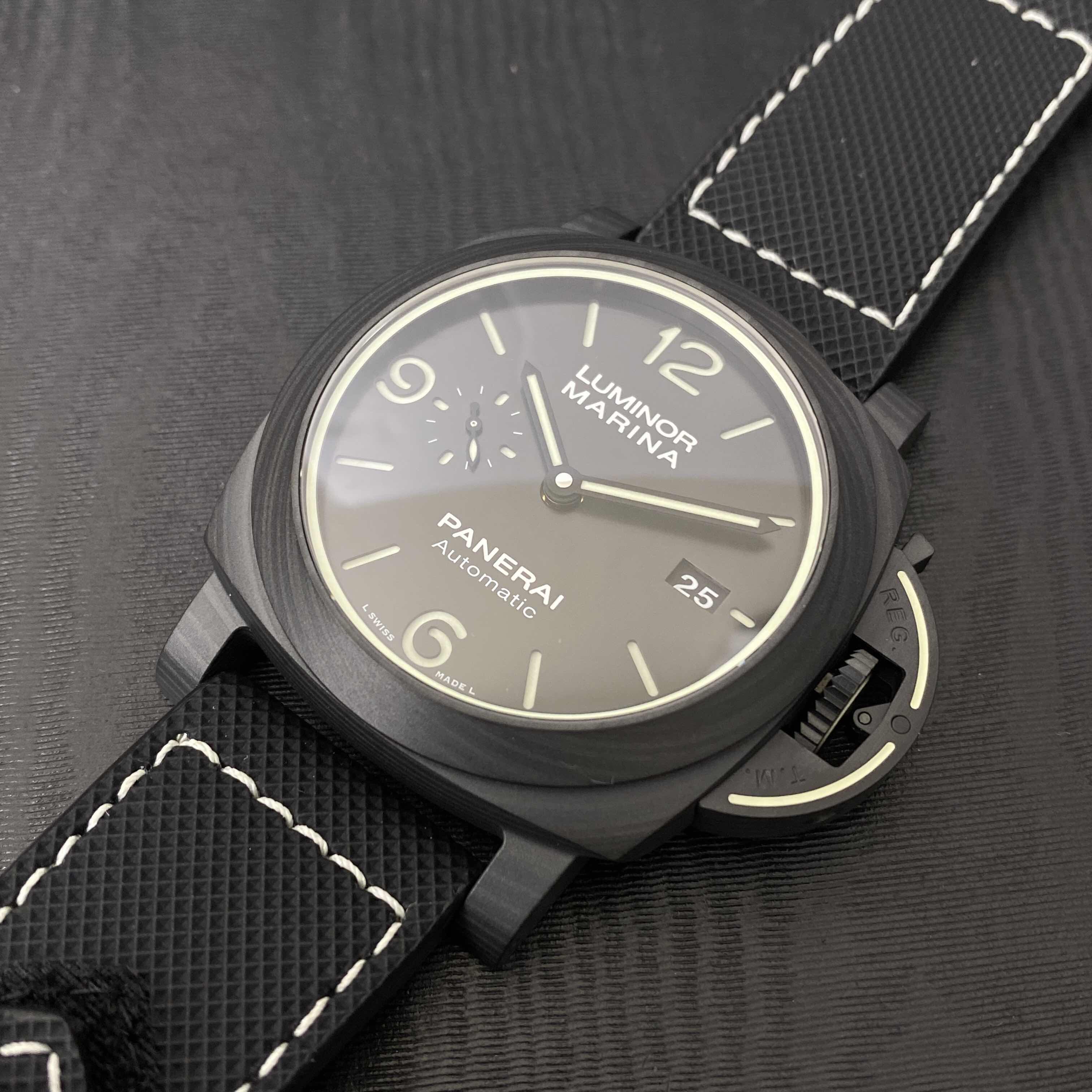 Panerai PAM01118 LUMINOR MARINA Automatic Carbon Fiber