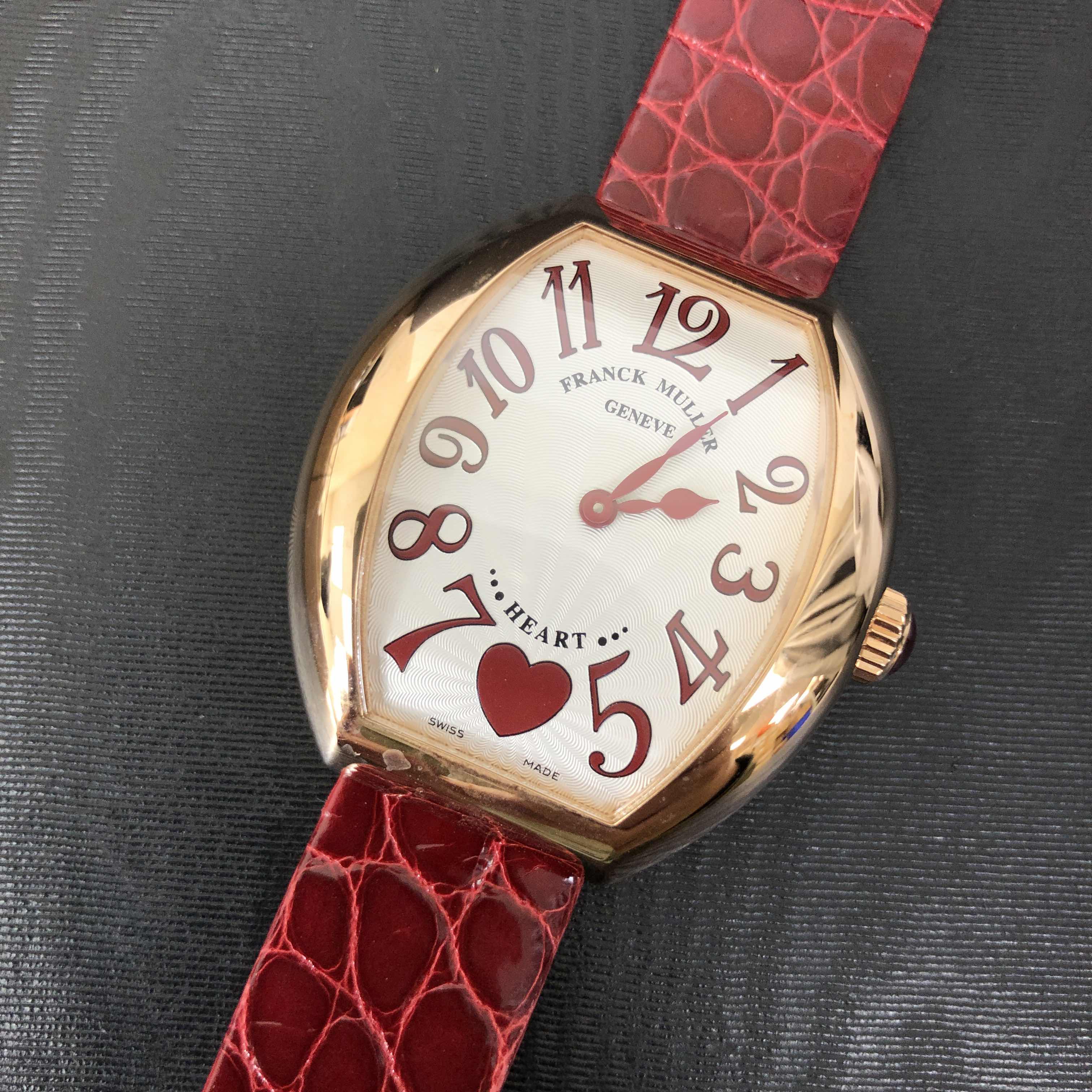 Franck Muller 5002 M QZ C 6H (5N)-RED STRAP HEART Quartz 18kt Rose Gold