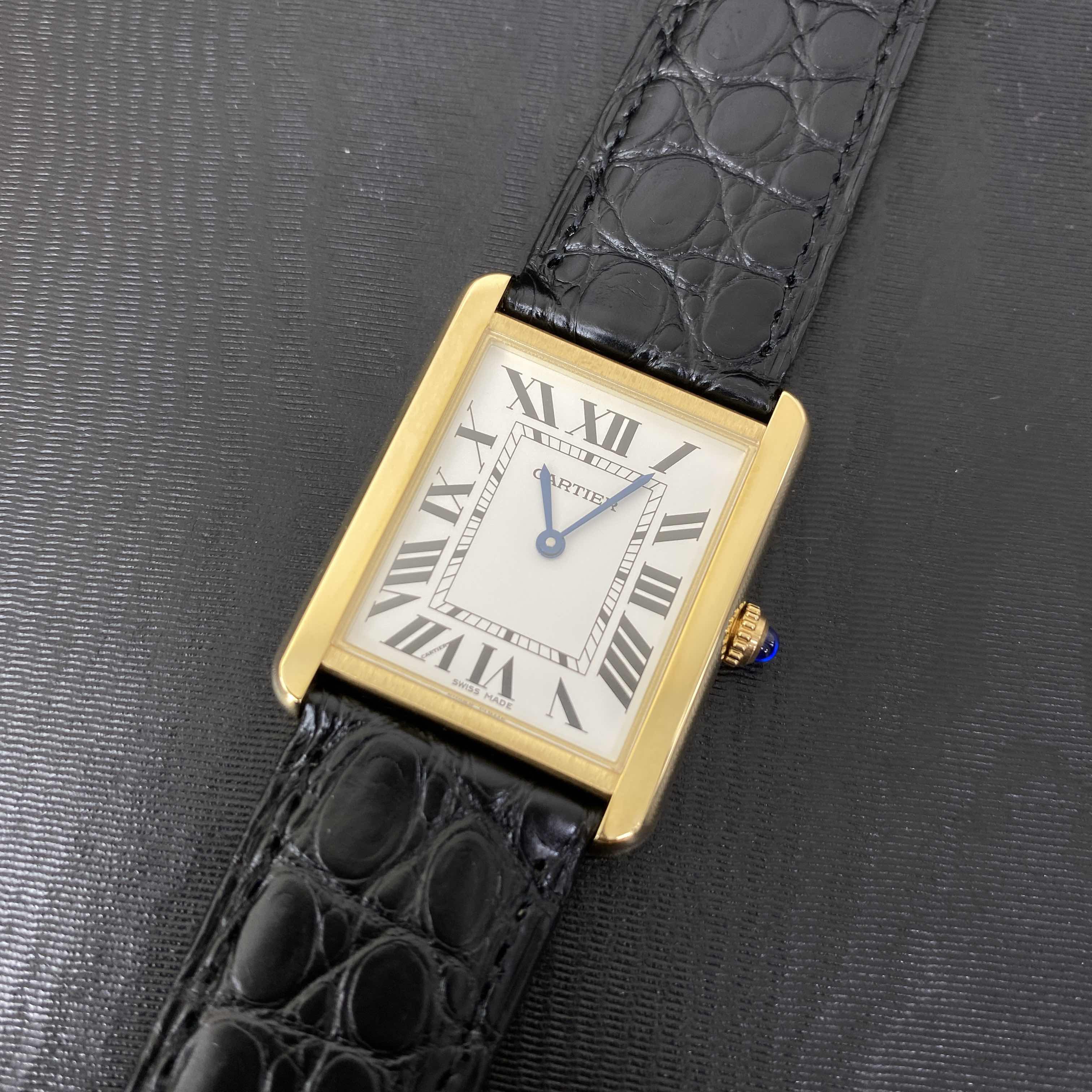 Cartier W5200004 TANK Quartz 18kt Yellow Gold