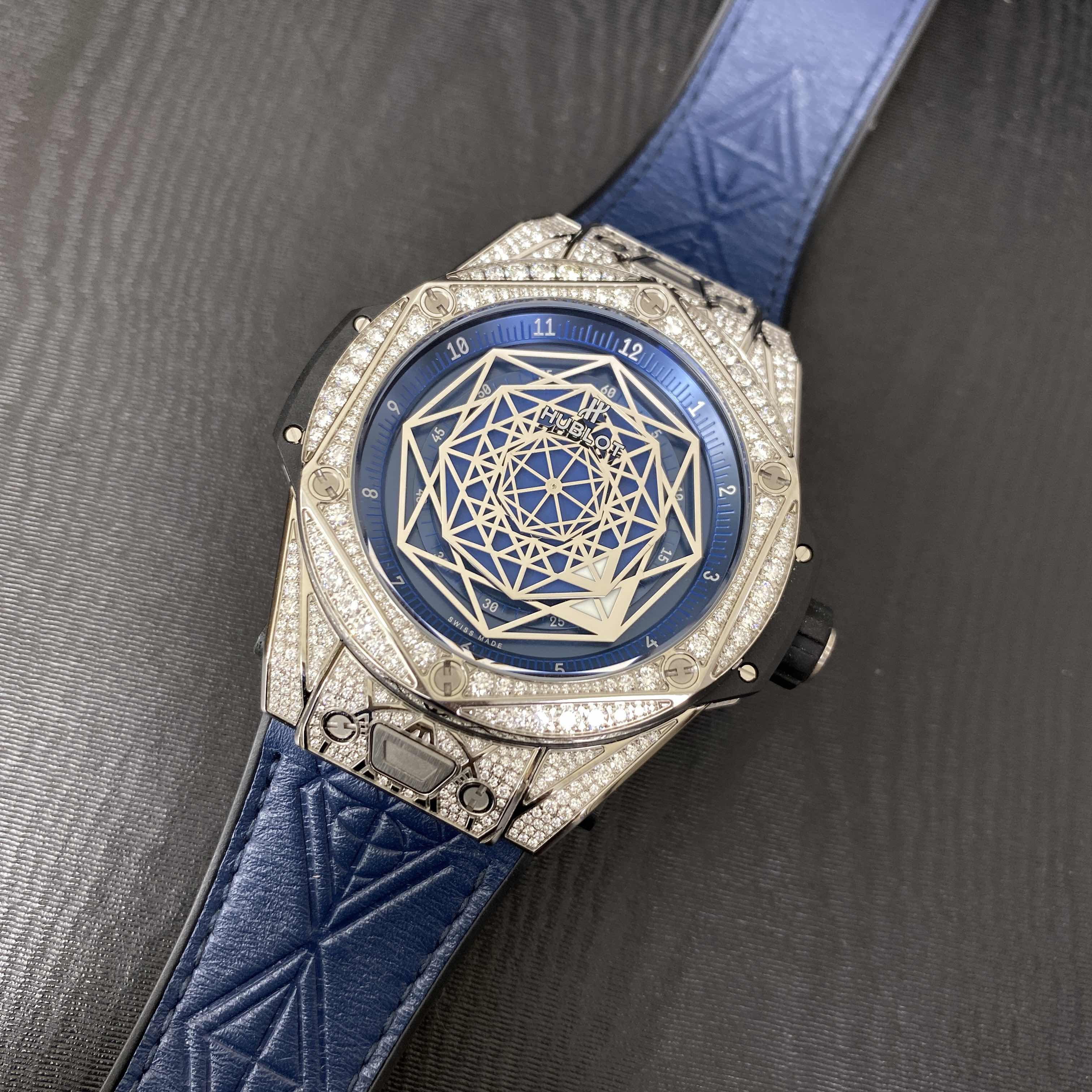 Hublot 415.NX.7179.VR.1704.MXM18 BIG BANG Automatic Titanium & Diamond
