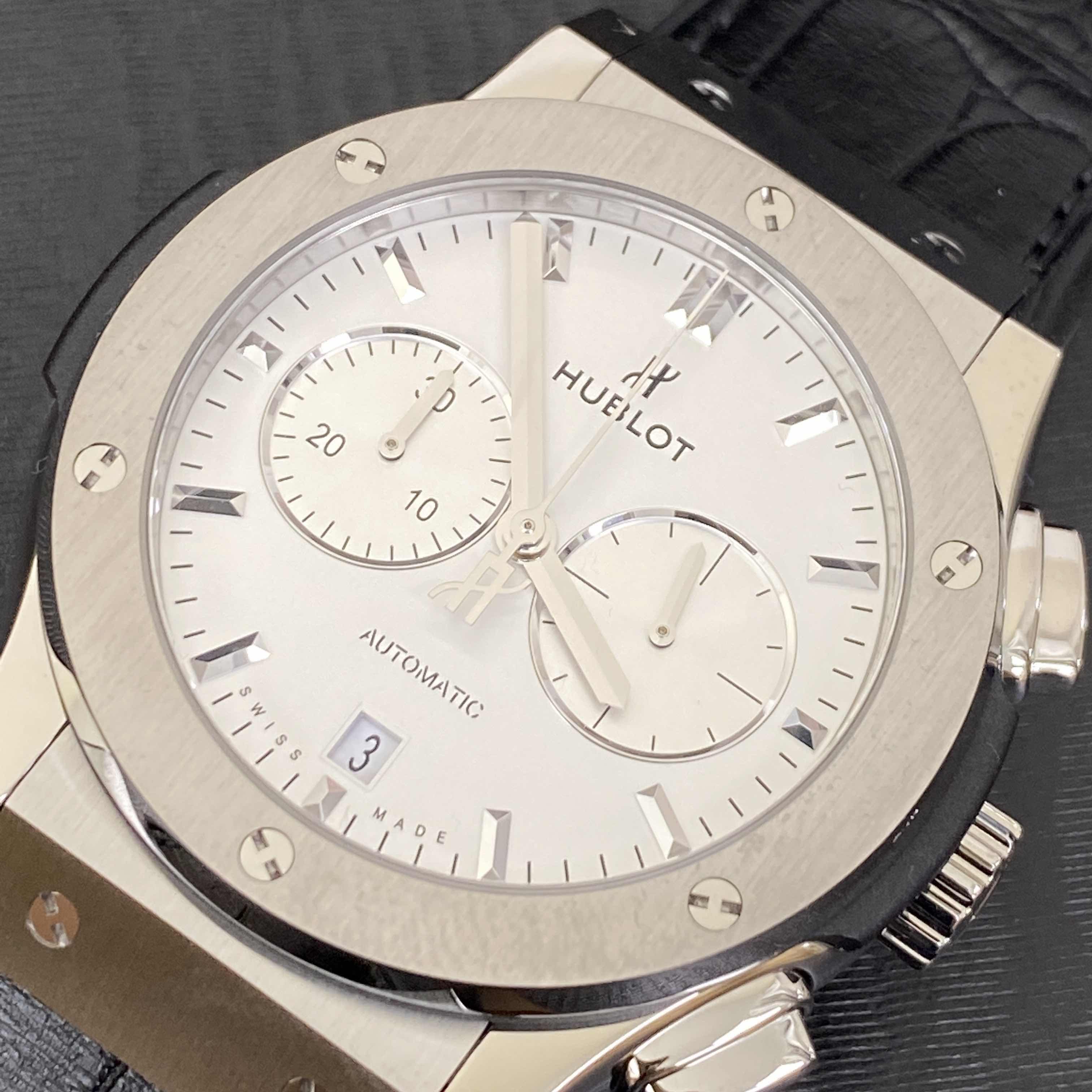 Hublot 541.NX.2611.LR CLASSIC FUSION Automatic Titanium