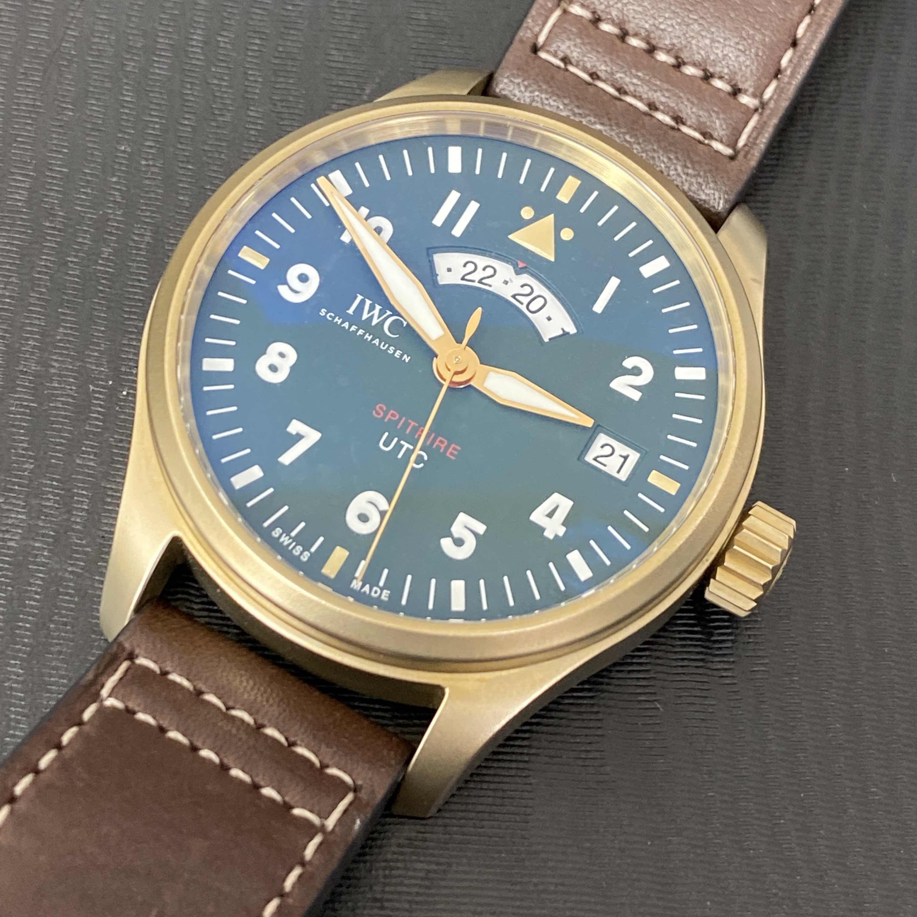 IWC IW327101 PILOTS Automatic Bronze