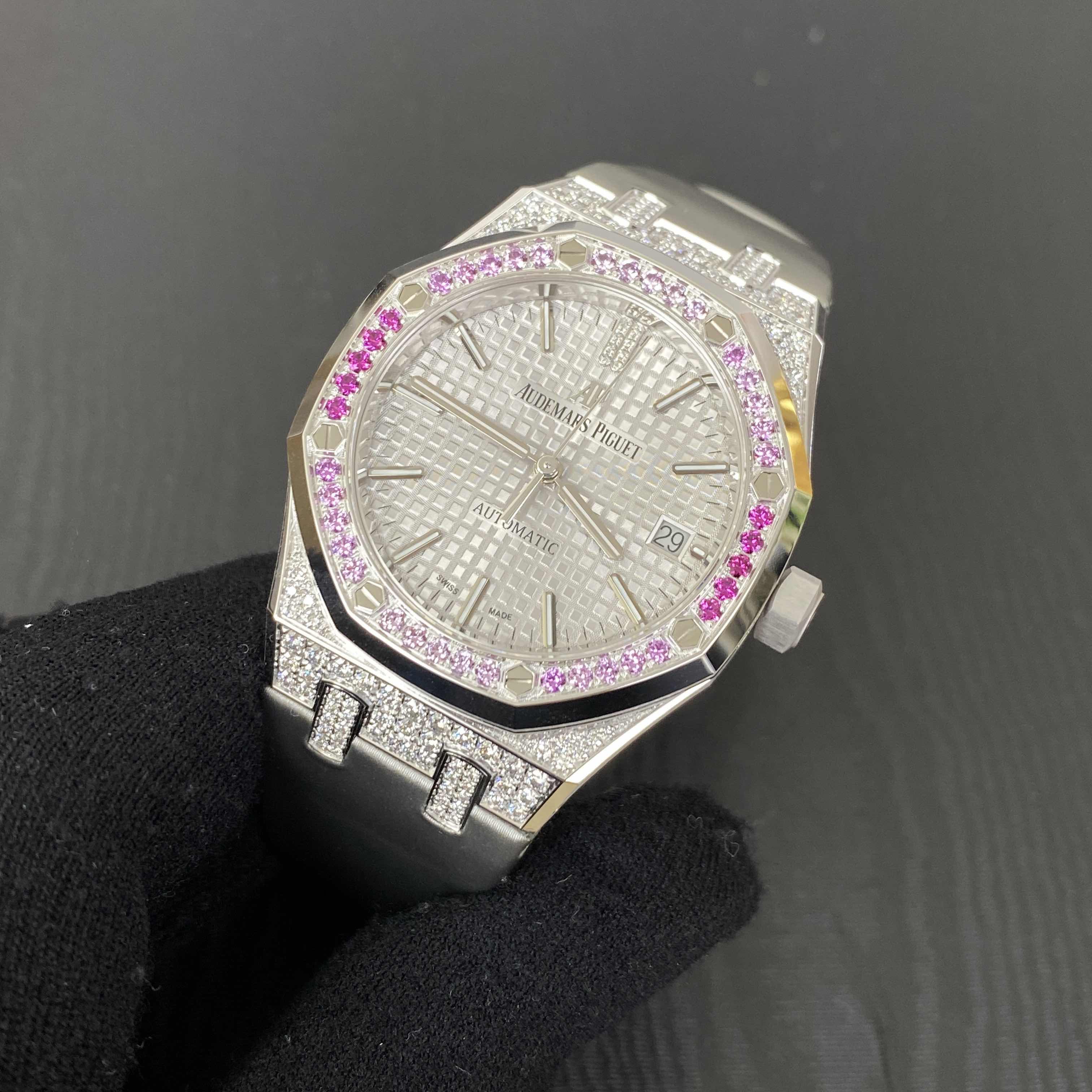 Audemars Piguet 15452BC.ZY.D007VE.01 ROYAL OAK Automatic 18kt White Gold & Diamond