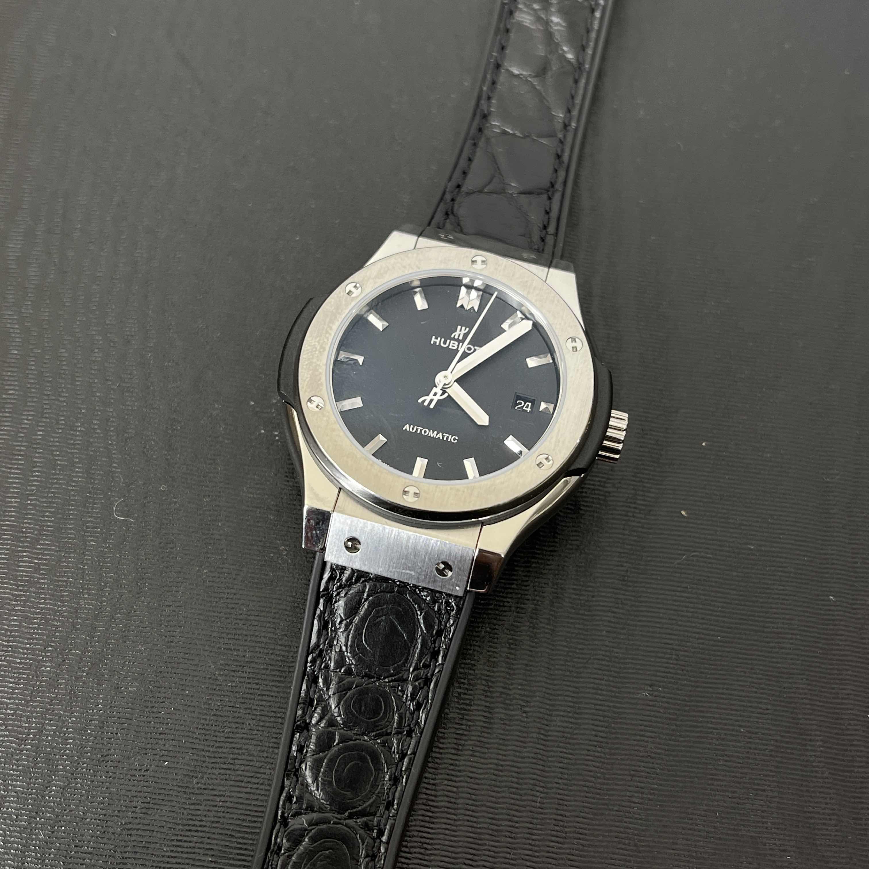 Hublot 582.NX.1170.LR CLASSIC FUSION Automatic Titanium