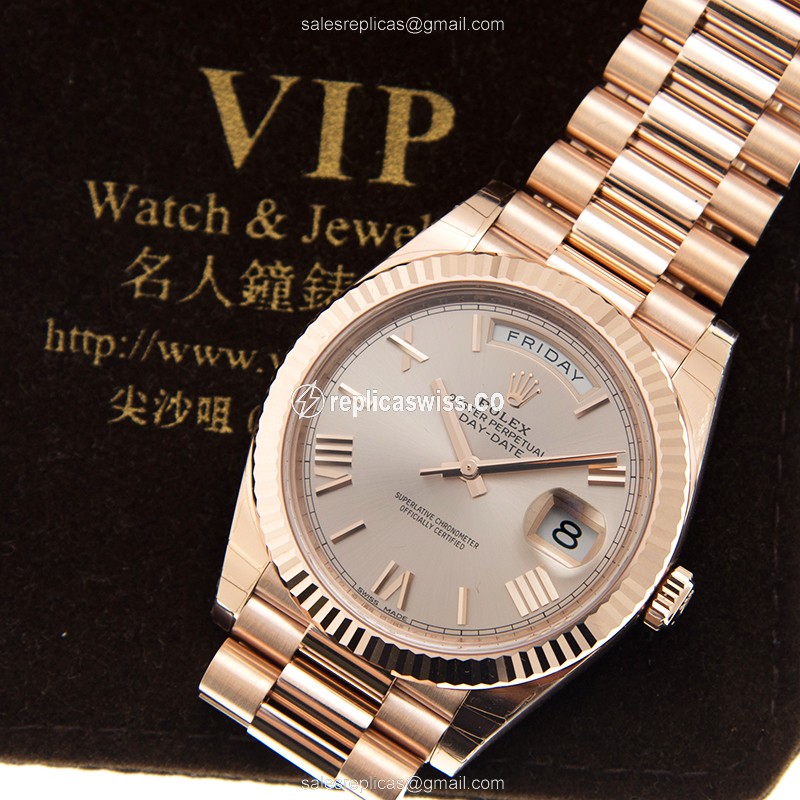 Rolex 228235-0001 DAY-DATE Automatic 18kt Rose Gold