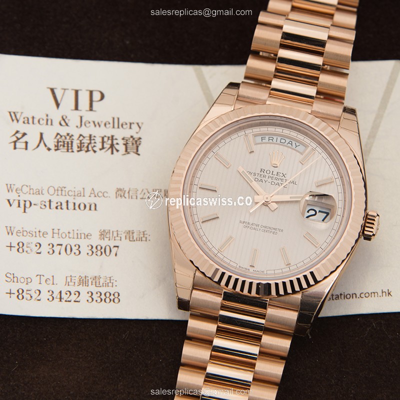 Rolex 228235-0005 DAY-DATE Automatic 18kt Rose Gold