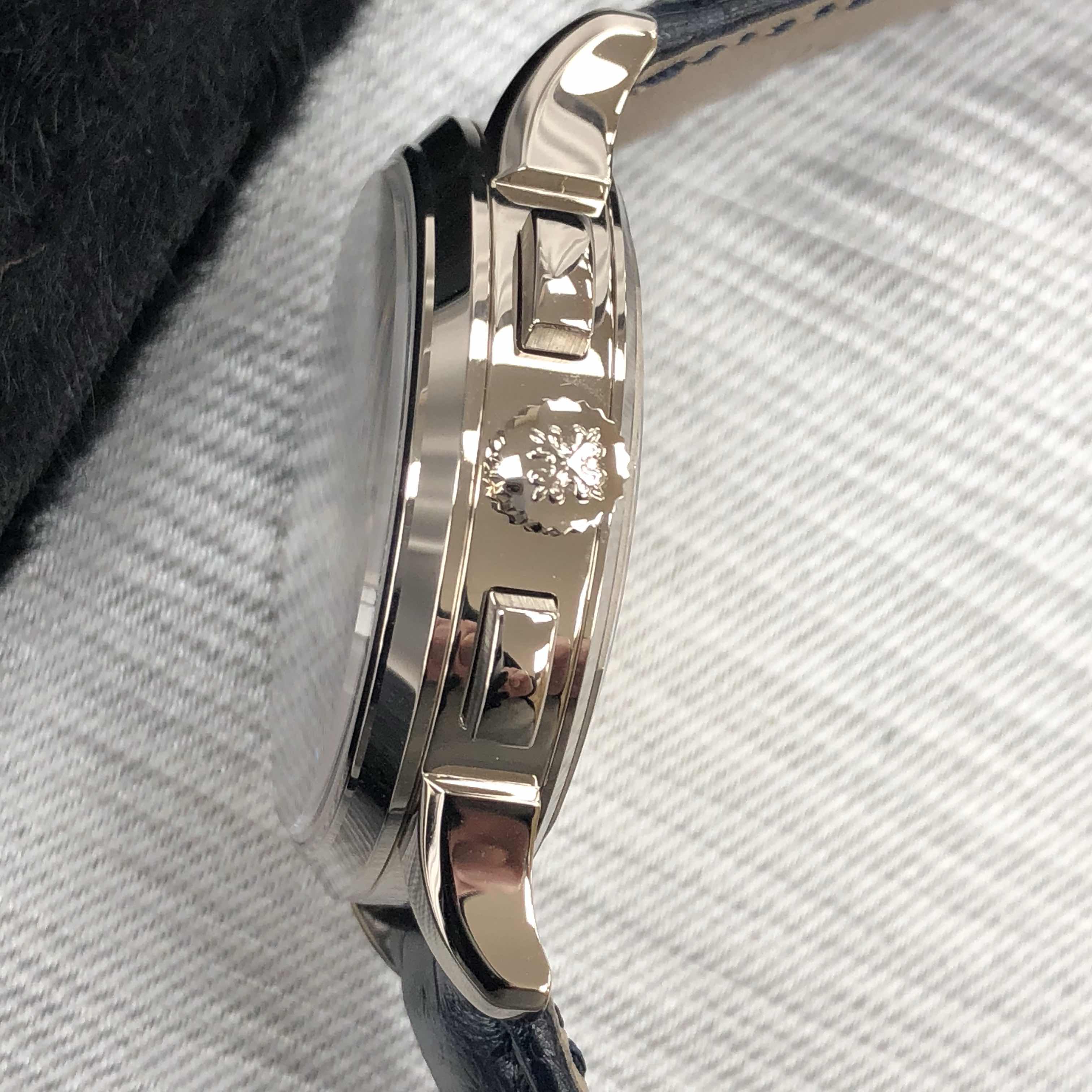 Patek Philippe 5930G-001 COMPLICATIONS Automatic 18kt White Gold